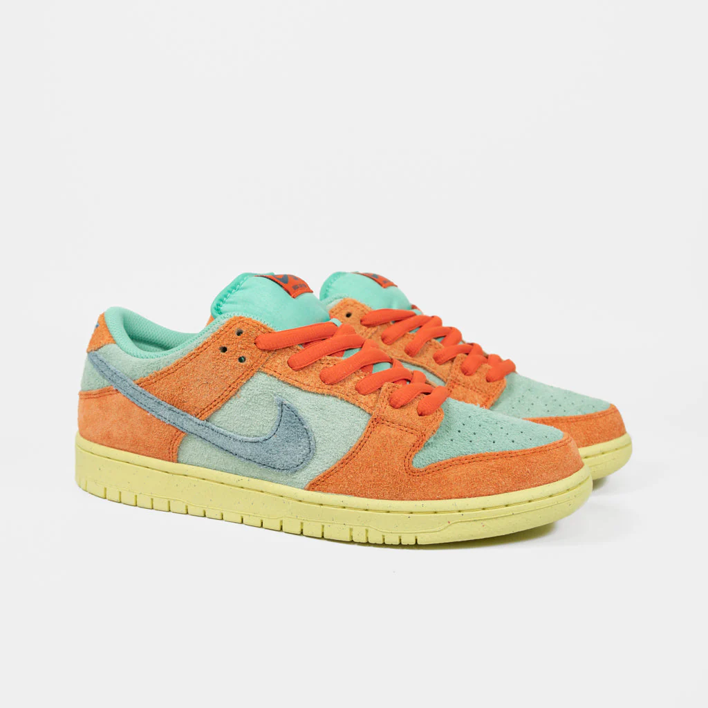 Nike SB - Dunk Low Pro Shoes (UK ONLY - ONE PAIR PER CUSTOMER) - Orange / Noise Aqua - Emerald Rise - Orange - Image 2