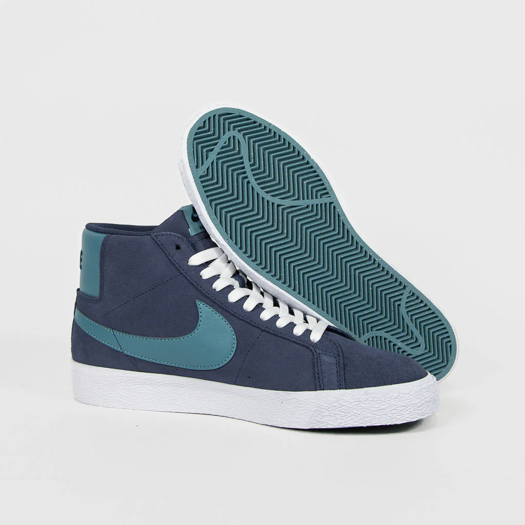 Nike SB - Blazer Mid Shoes - Midnight Navy / Noise Aqua - Midnight Blue - Image 3