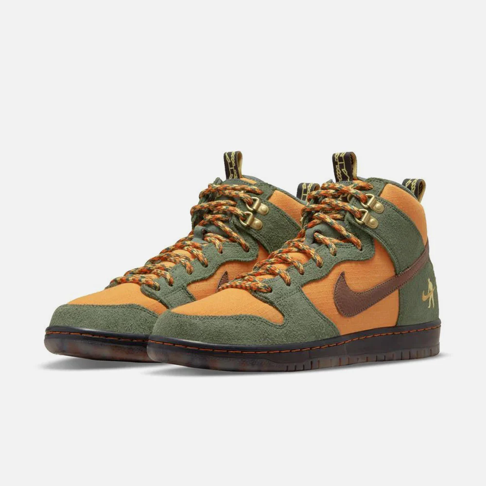 Nike SB - Pass Port Dunk High Pro Shoes - Carbon Green / Cider / Wheat / Gold - Image 2