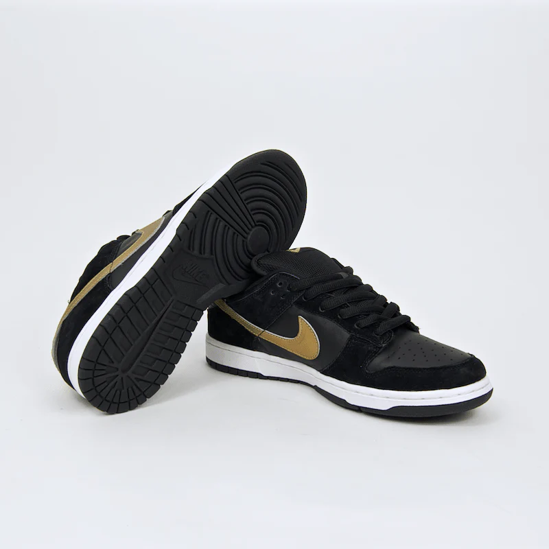 Nike SB - Dunk Low Pro SB 'Takashi' Shoes - Black / Metallic Gold - Black - Image 3