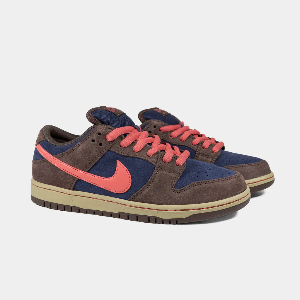 Nike SB - Dunk Low Pro Shoes - Baroque Brown / Adobe - Image 2