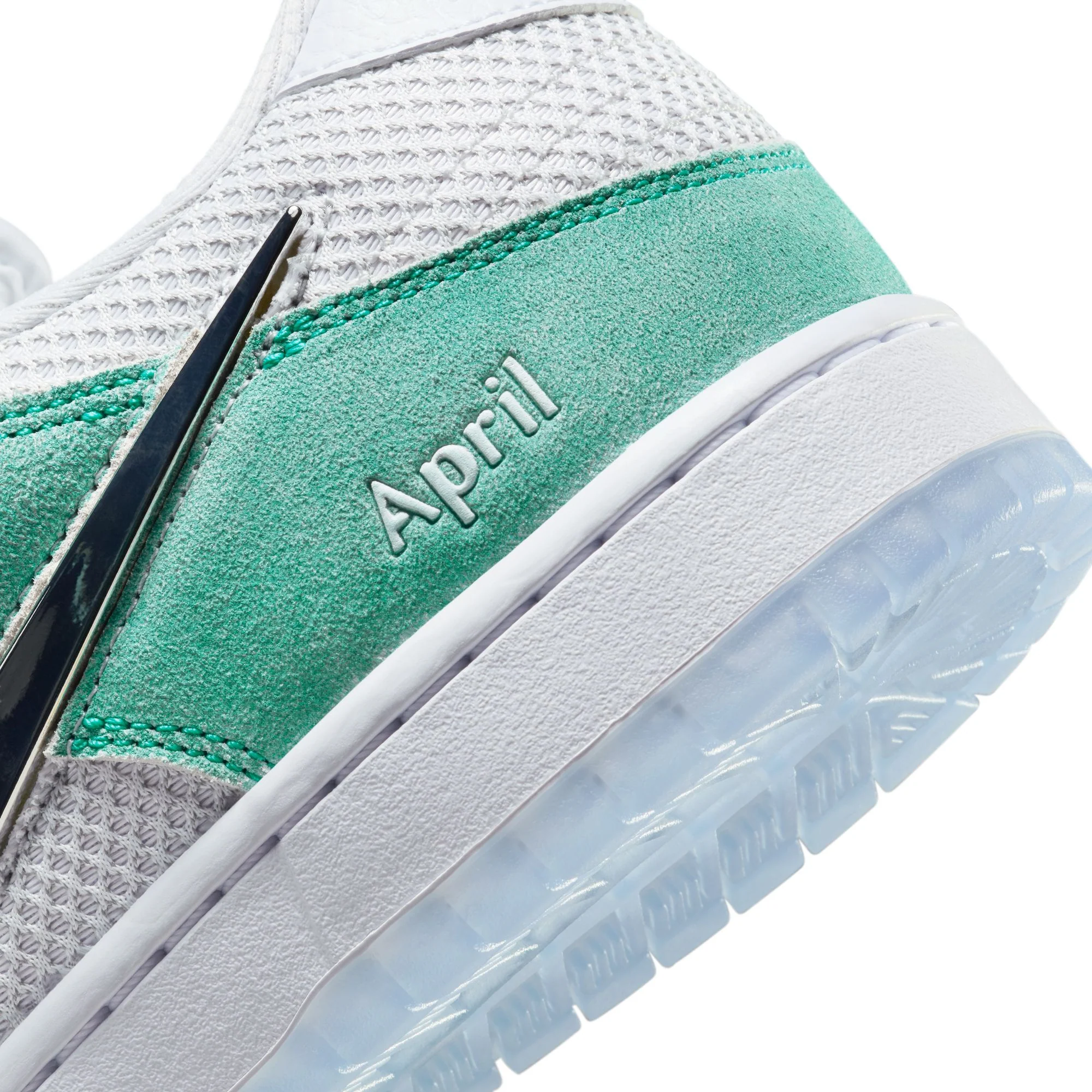 Nike SB - Dunk Low Pro Shoes - Racer Blue / Metallic Silver - White (APRIL) - Image 4