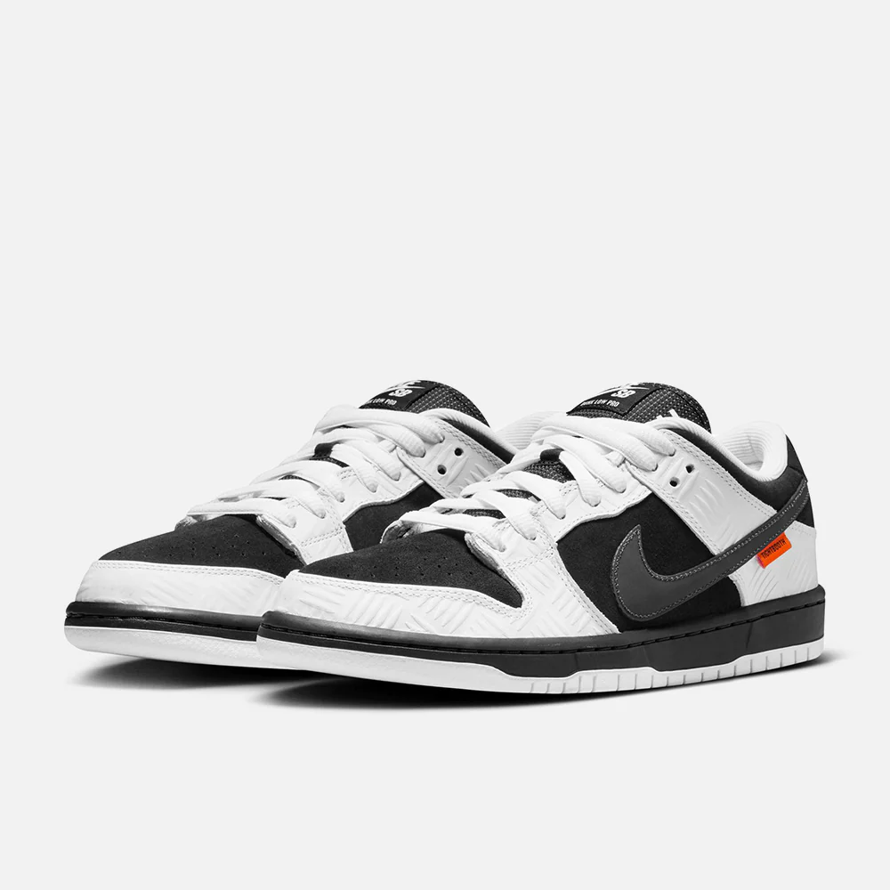 Nike SB - Dunk Low Pro Shoes - White / Black - Safety Orange (TIGHTBOOTH) - Image 2