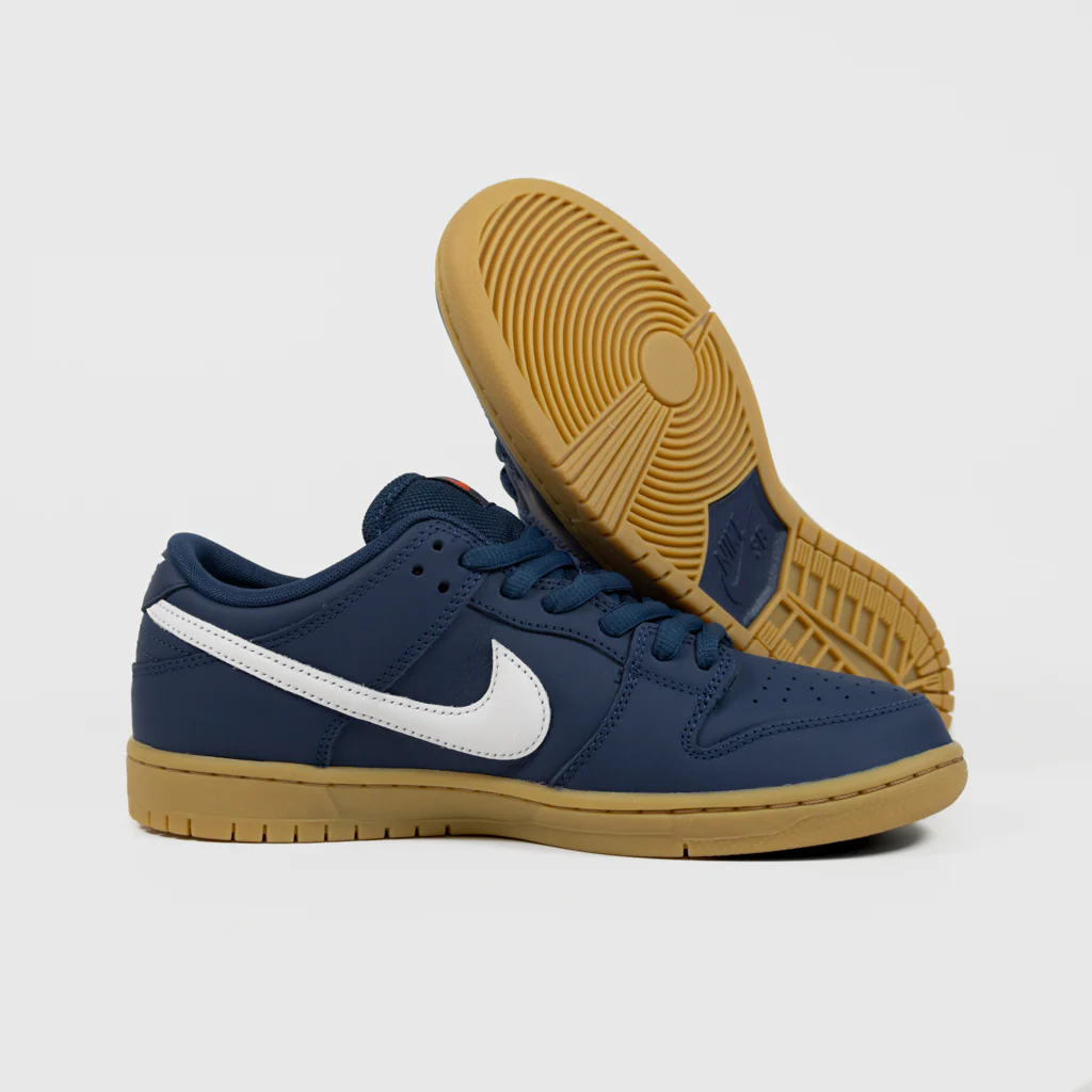 Nike SB - 'Orange Label' Dunk Low Pro Shoes - Navy / White - Navy - Light Gum - Image 3