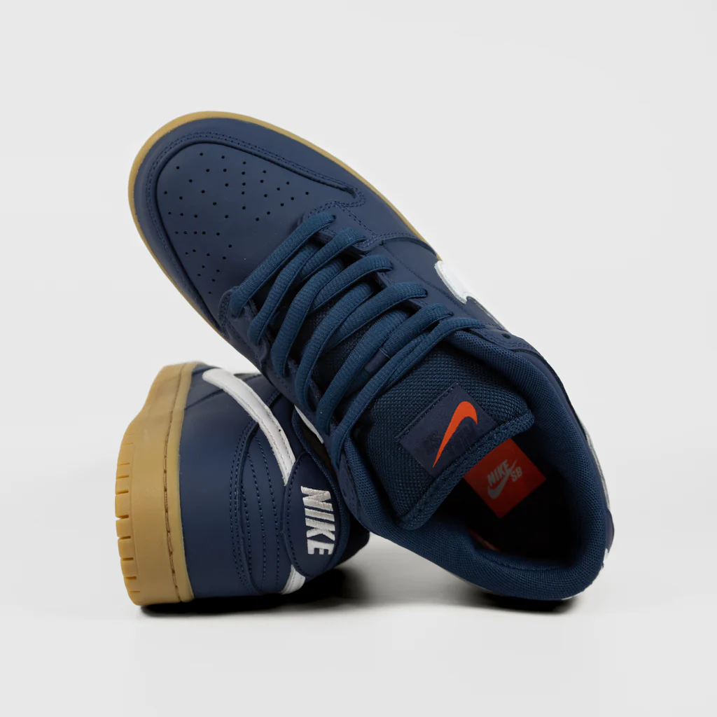 Nike SB - 'Orange Label' Dunk Low Pro Shoes - Navy / White - Navy - Light Gum - Image 4