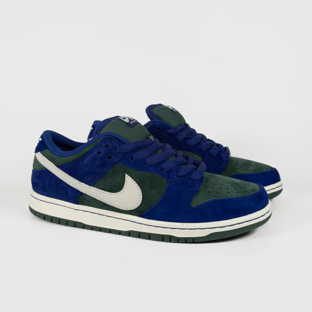 Nike SB - 'Wildcard' Dunk Low Pro Shoes - Deep Royal Blue / Sail - Image 2