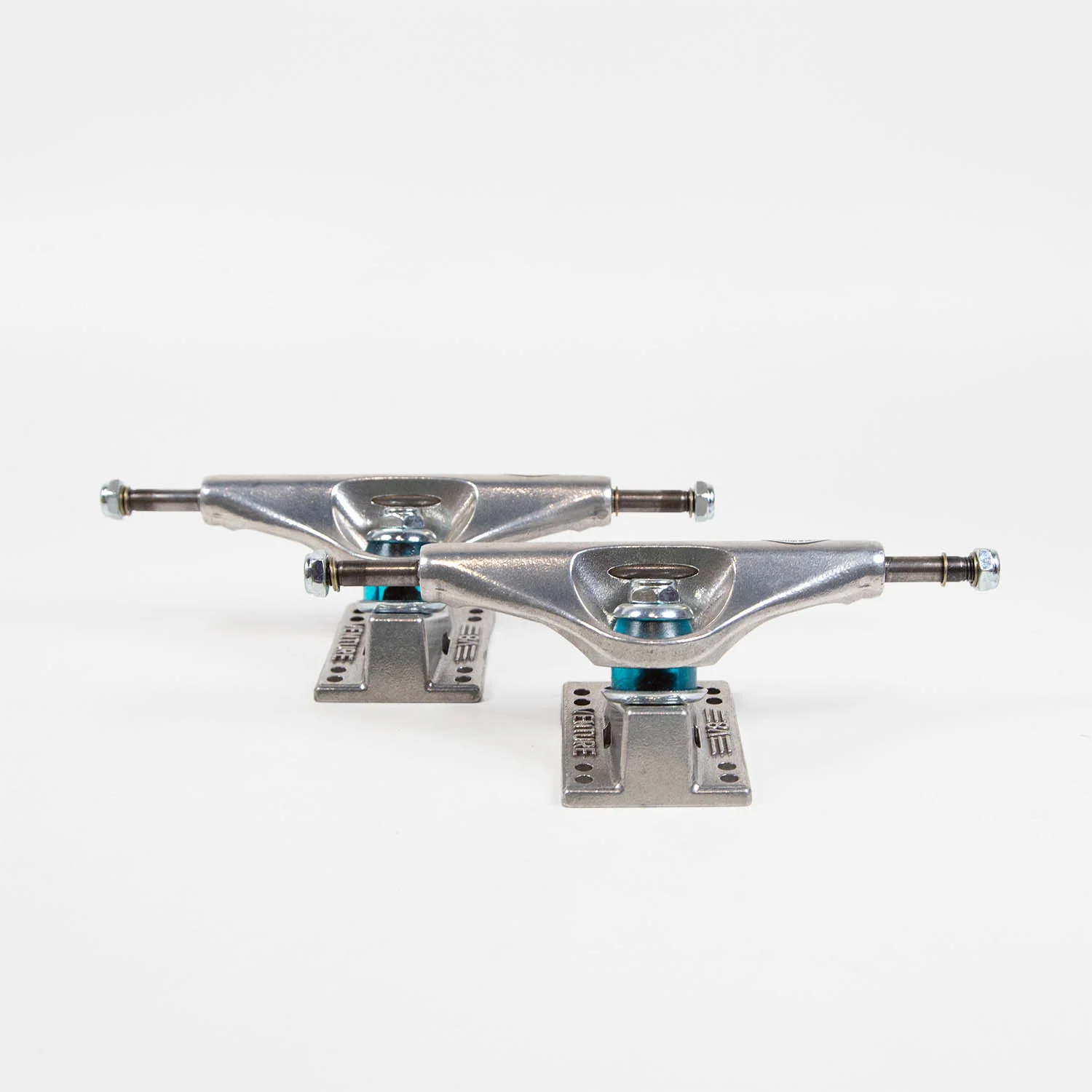 Venture Trucks - (PAIR) V8 5.2 Hi Skateboard Trucks - Polished - Image 2